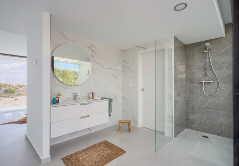 Obra nueva - Villa -
BAÑOS Y MENDIGO - Altaona Golf
