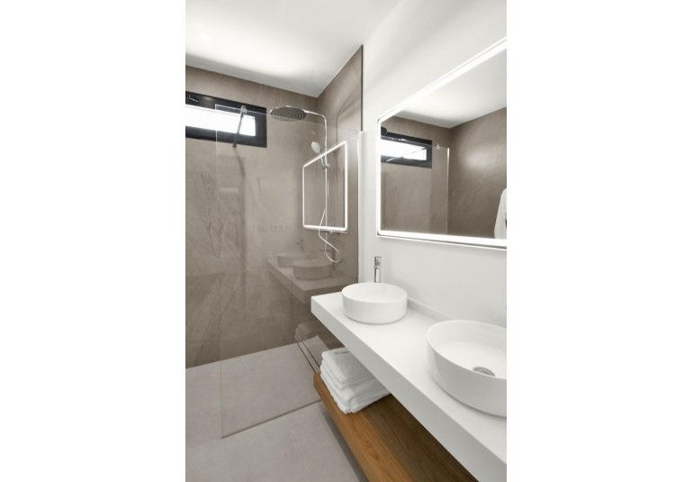Obra nueva - Villa -
BAÑOS Y MENDIGO - Altaona Golf