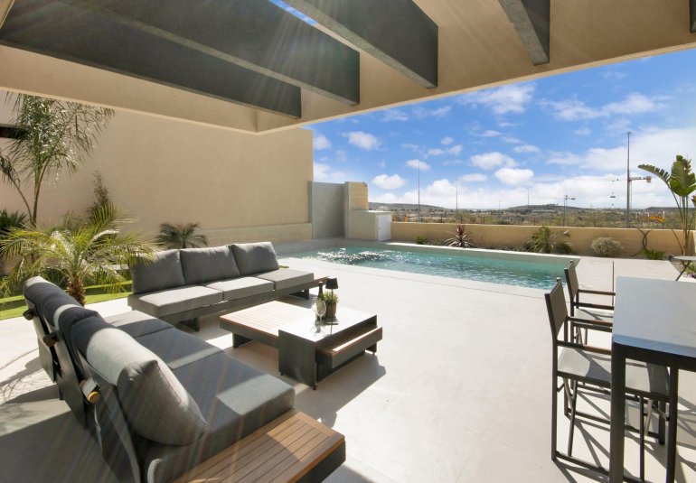 Obra nueva - Villa -
BAÑOS Y MENDIGO - Altaona Golf