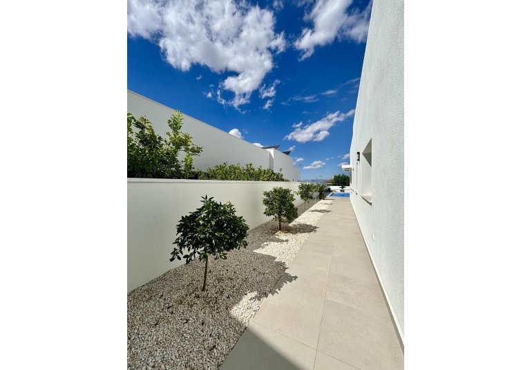 Obra nueva - Villa -
Benijofar - Pueblo