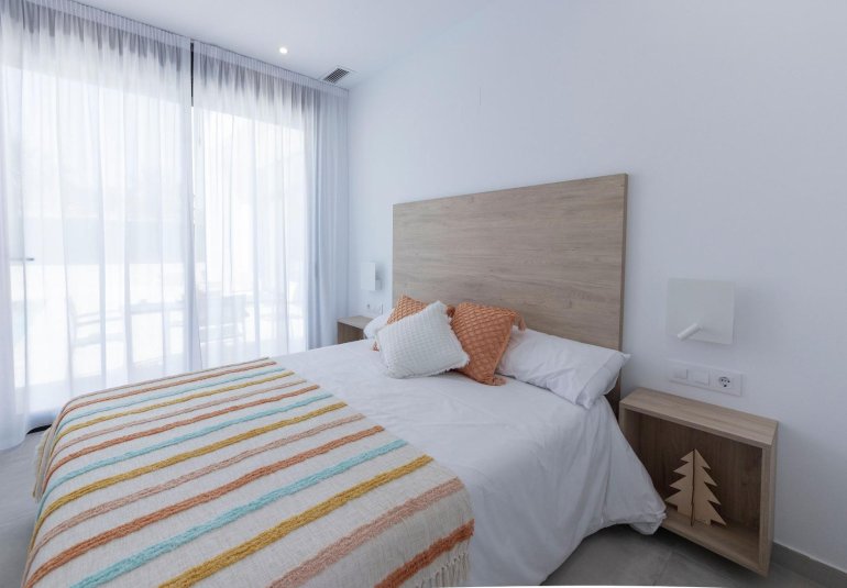 Obra nueva - Villa -
Calasparra - Coto riñales