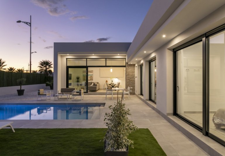 Obra nueva - Villa -
Calasparra - Coto riñales