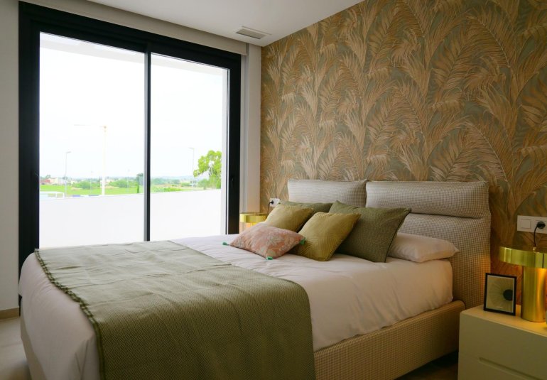 Obra nueva - Villa -
Dolores - polideportivo