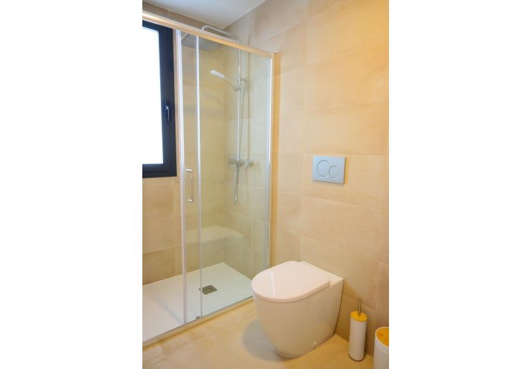 Obra nueva - Villa -
Dolores - polideportivo