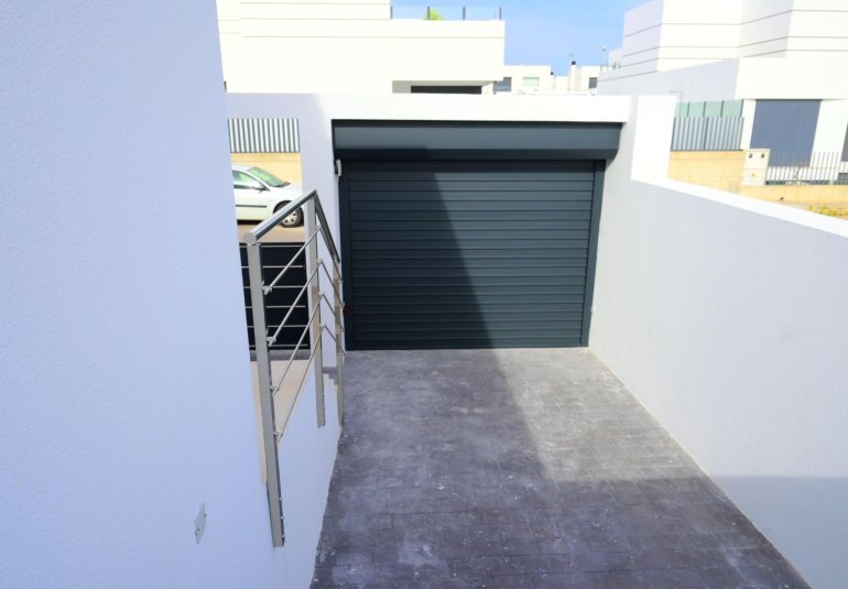 Obra nueva - Villa -
Dolores - polideportivo