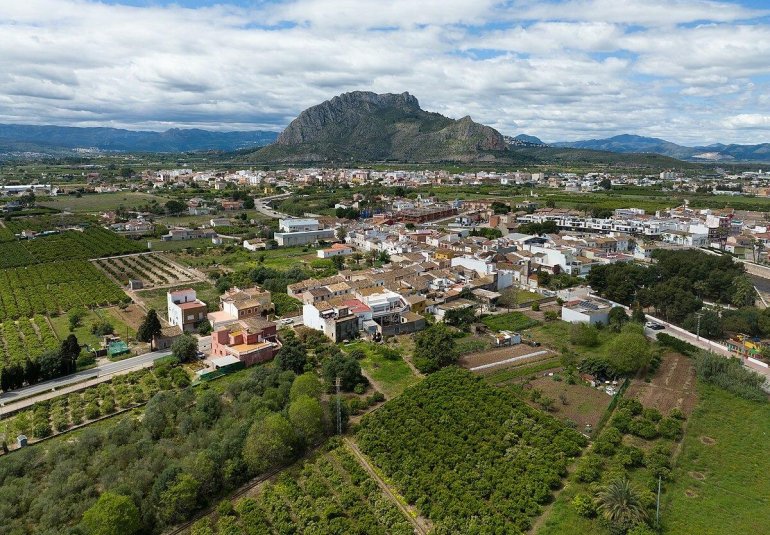 Obra nueva - Villa -
Els Poblets - Partida Barranquets