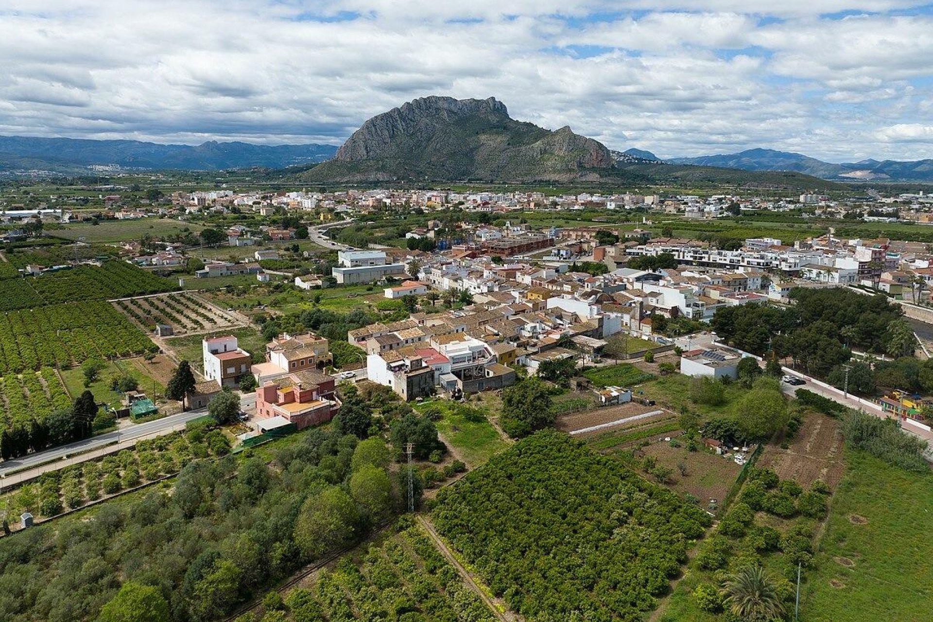Obra nueva - Villa -
Els Poblets - Partida Barranquets