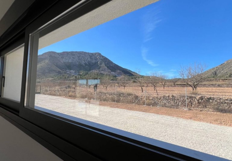 Obra nueva - Villa -
Hondón de las Nieves - La Canalosa