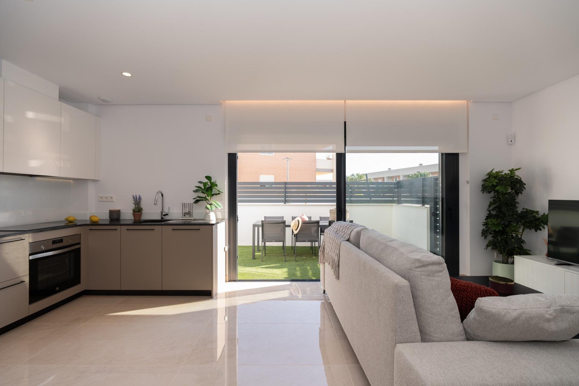 Obra nueva - Villa -
La Marina - El pinet