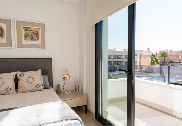 Obra nueva - Villa -
La Marina - El pinet