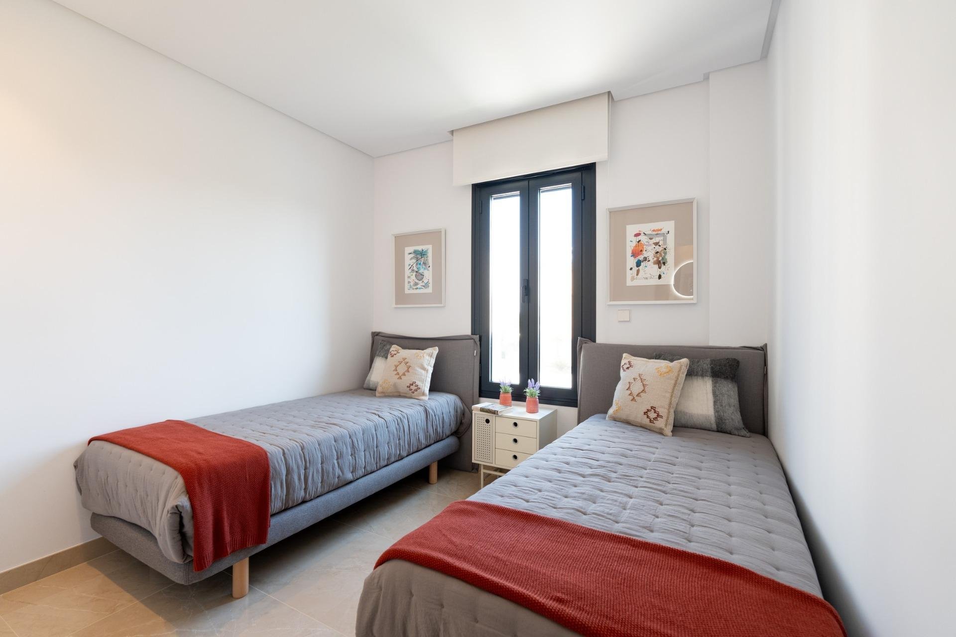 Obra nueva - Villa -
La Marina - El pinet