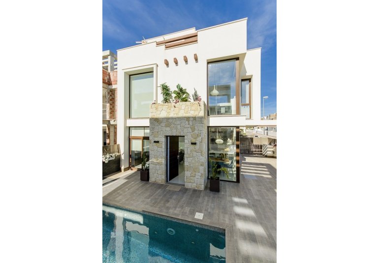 Obra nueva - Villa -
Los Montesinos - La herrada