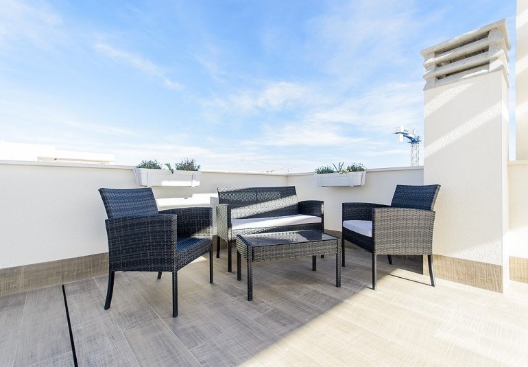 Obra nueva - Villa -
Los Montesinos - La herrada