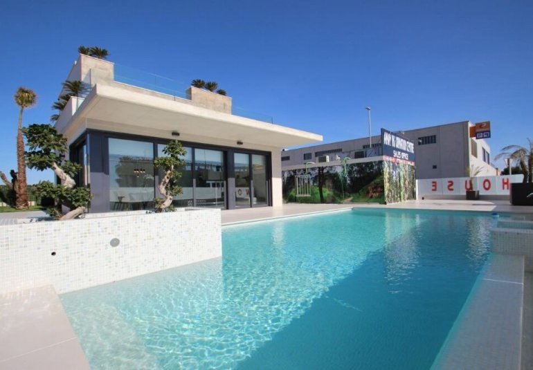 Obra nueva - Villa -
Orihuela Costa - Campoamor