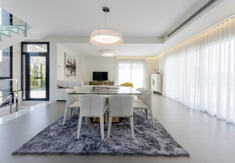 Obra nueva - Villa -
Orihuela Costa - Campoamor