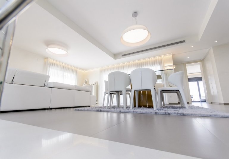 Obra nueva - Villa -
Orihuela Costa - Campoamor