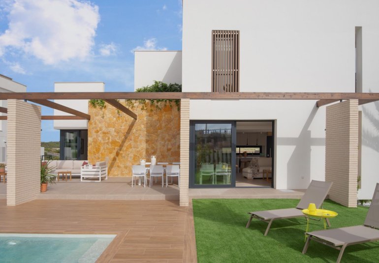 Obra nueva - Villa -
Orihuela Costa - Campoamor