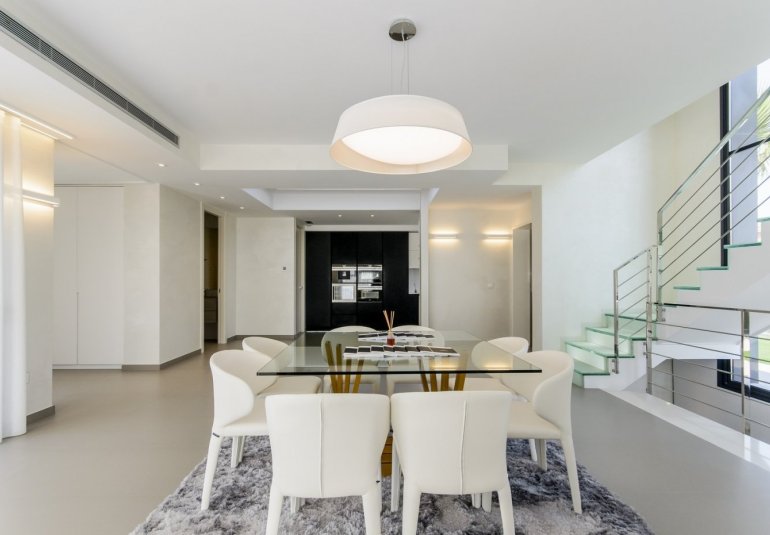 Obra nueva - Villa -
Orihuela Costa - Campoamor