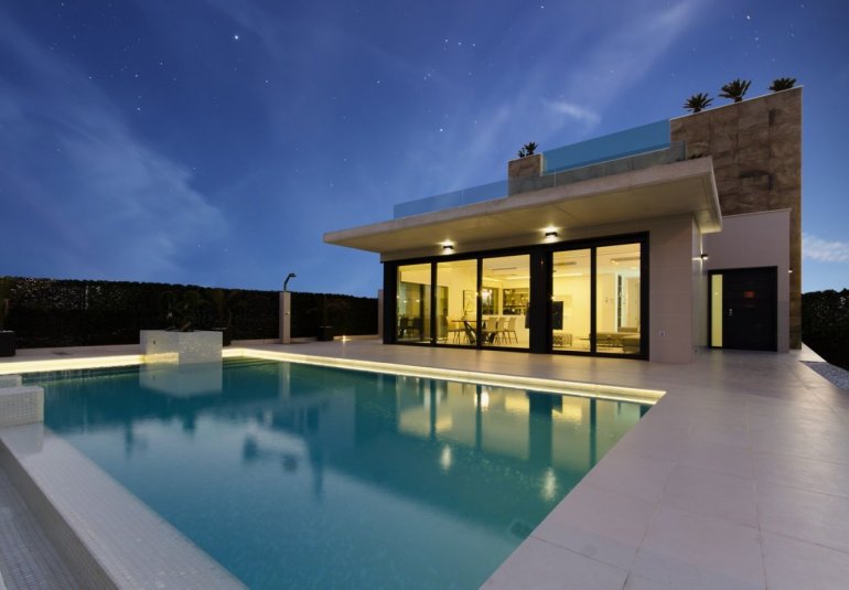 Obra nueva - Villa -
Orihuela Costa - Campoamor