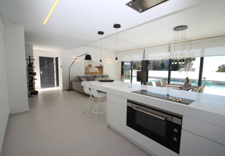 Obra nueva - Villa -
Orihuela Costa - Campoamor