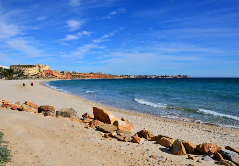 Obra nueva - Villa -
Orihuela Costa - Campoamor