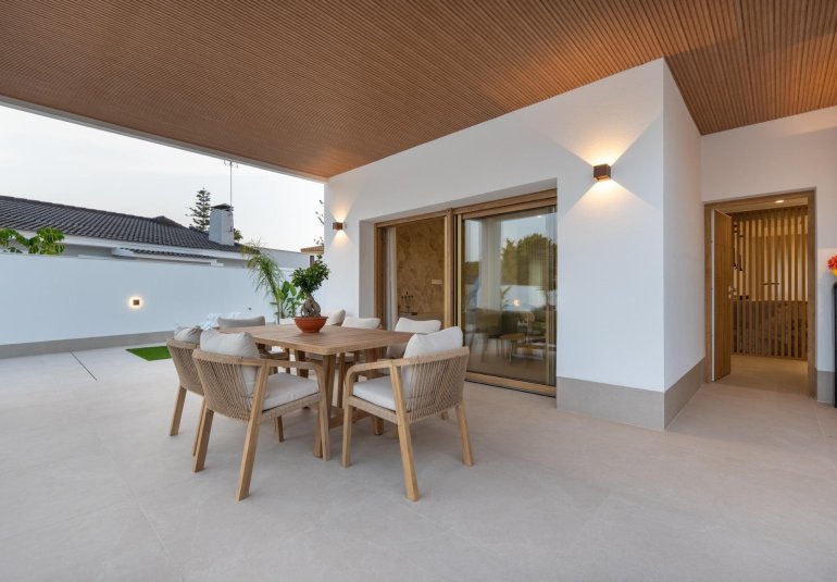 Obra nueva - Villa -
Orihuela Costa - Campoamor