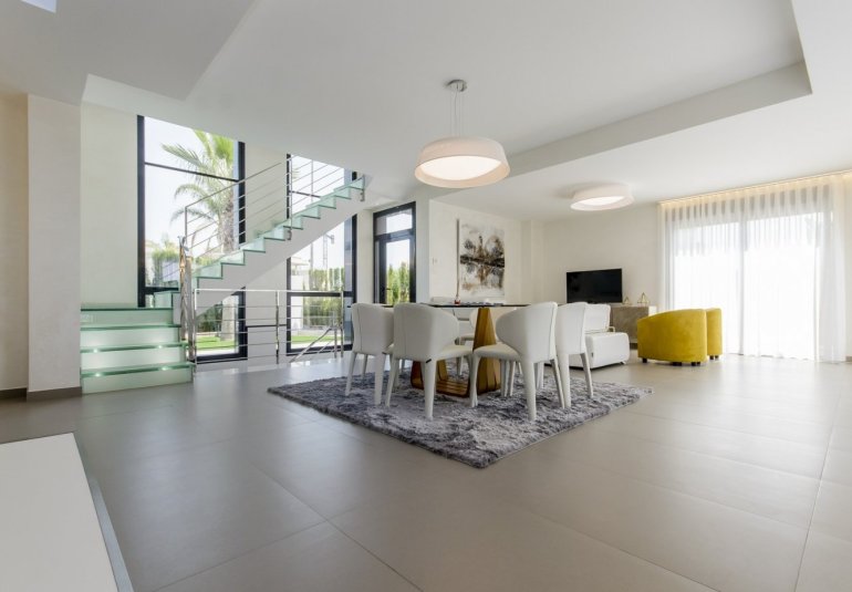 Obra nueva - Villa -
Orihuela Costa - Campoamor