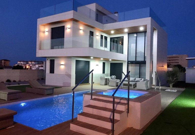 Obra nueva - Villa -
Orihuela Costa - Dehesa de campoamor