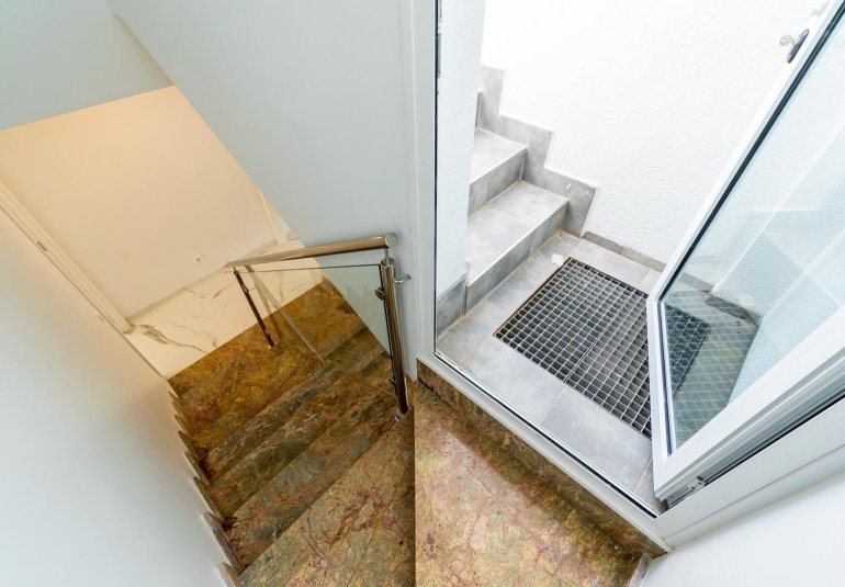 Obra nueva - Villa -
Orihuela Costa - PAU 26