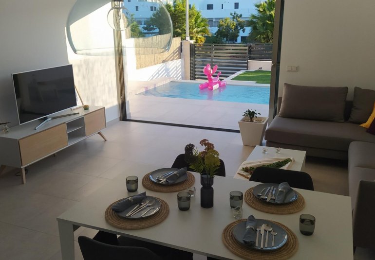Obra nueva - Villa -
Orihuela Costa - PAU 8