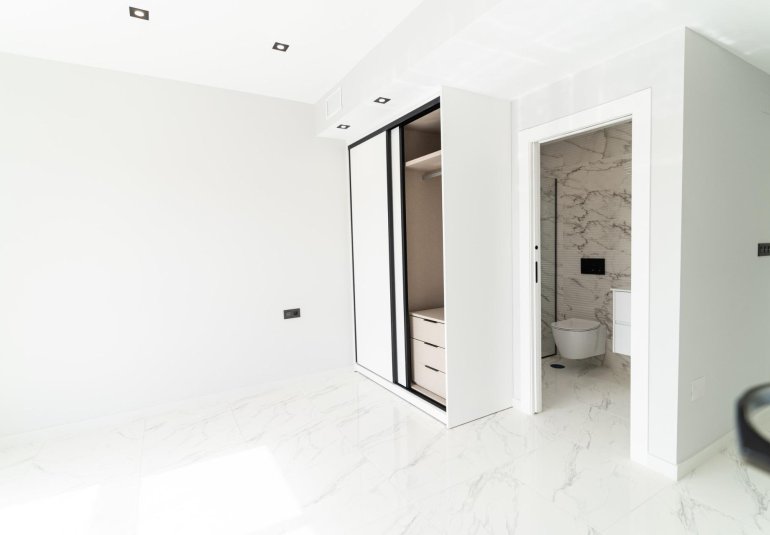 Obra nueva - Villa -
Orihuela Costa - Punta Prima