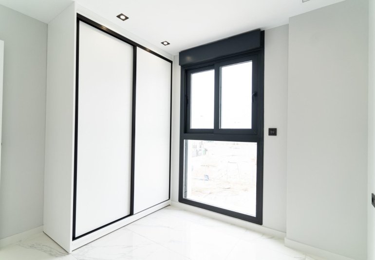 Obra nueva - Villa -
Orihuela Costa - Punta Prima