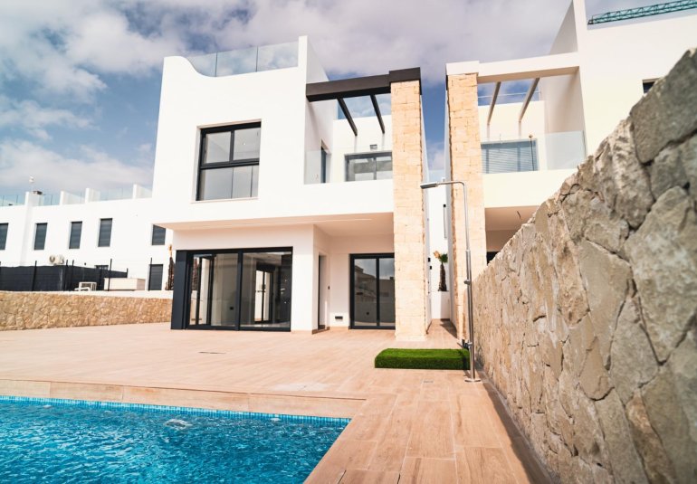 Obra nueva - Villa -
Orihuela Costa - Punta Prima
