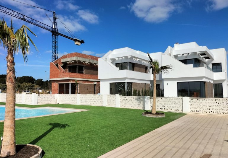 Obra nueva - Villa -
Pilar de la Horadada - Lo Romero Golf