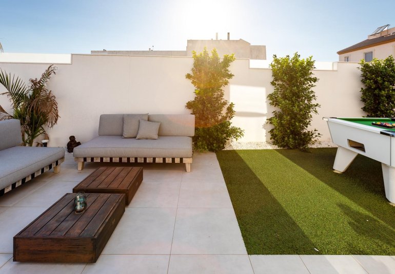 Obra nueva - Villa -
Pilar de la Horadada
