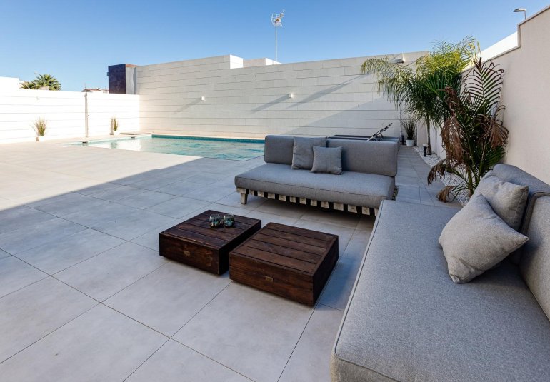 Obra nueva - Villa -
Pilar de la Horadada
