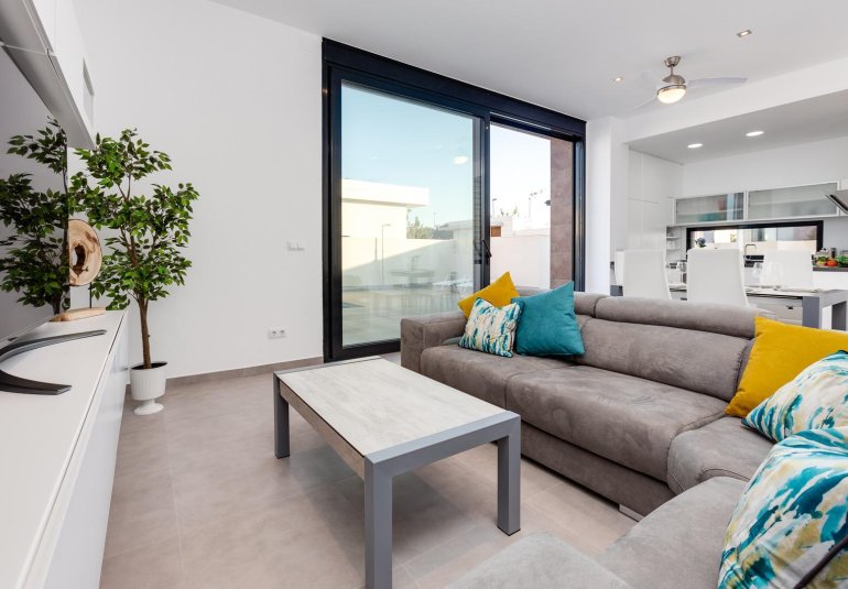 Obra nueva - Villa -
Pilar de la Horadada