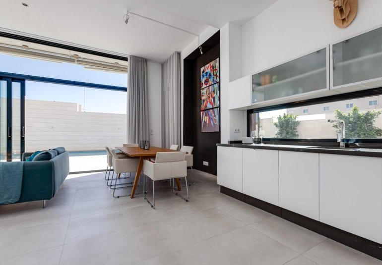 Obra nueva - Villa -
Pilar de la Horadada