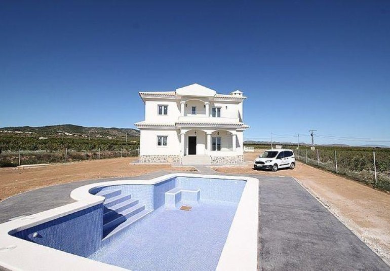 Obra nueva - Villa -
Pinoso - Camino Del Prado