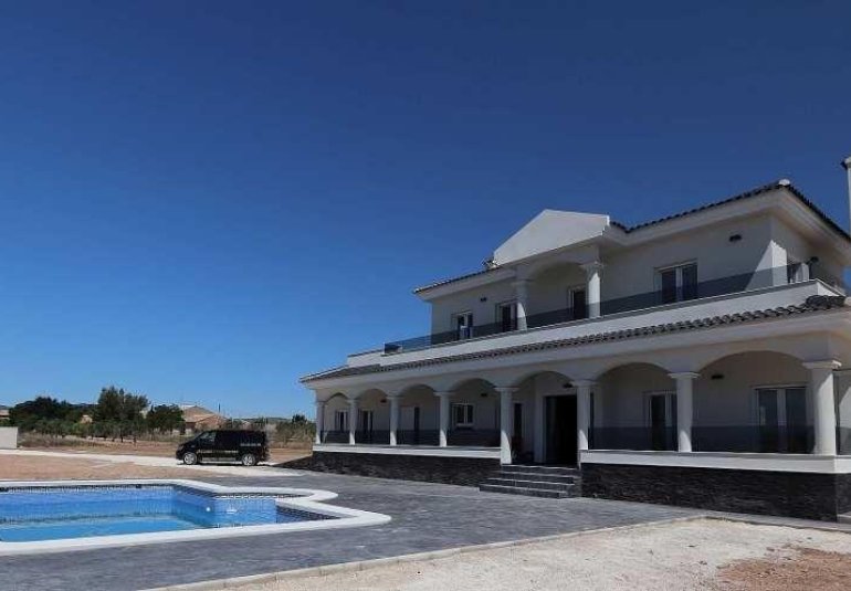 Obra nueva - Villa -
Pinoso - Camino Del Prado