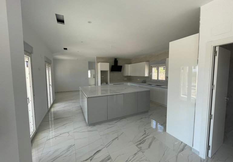 Obra nueva - Villa -
Pinoso - Camino Del Prado