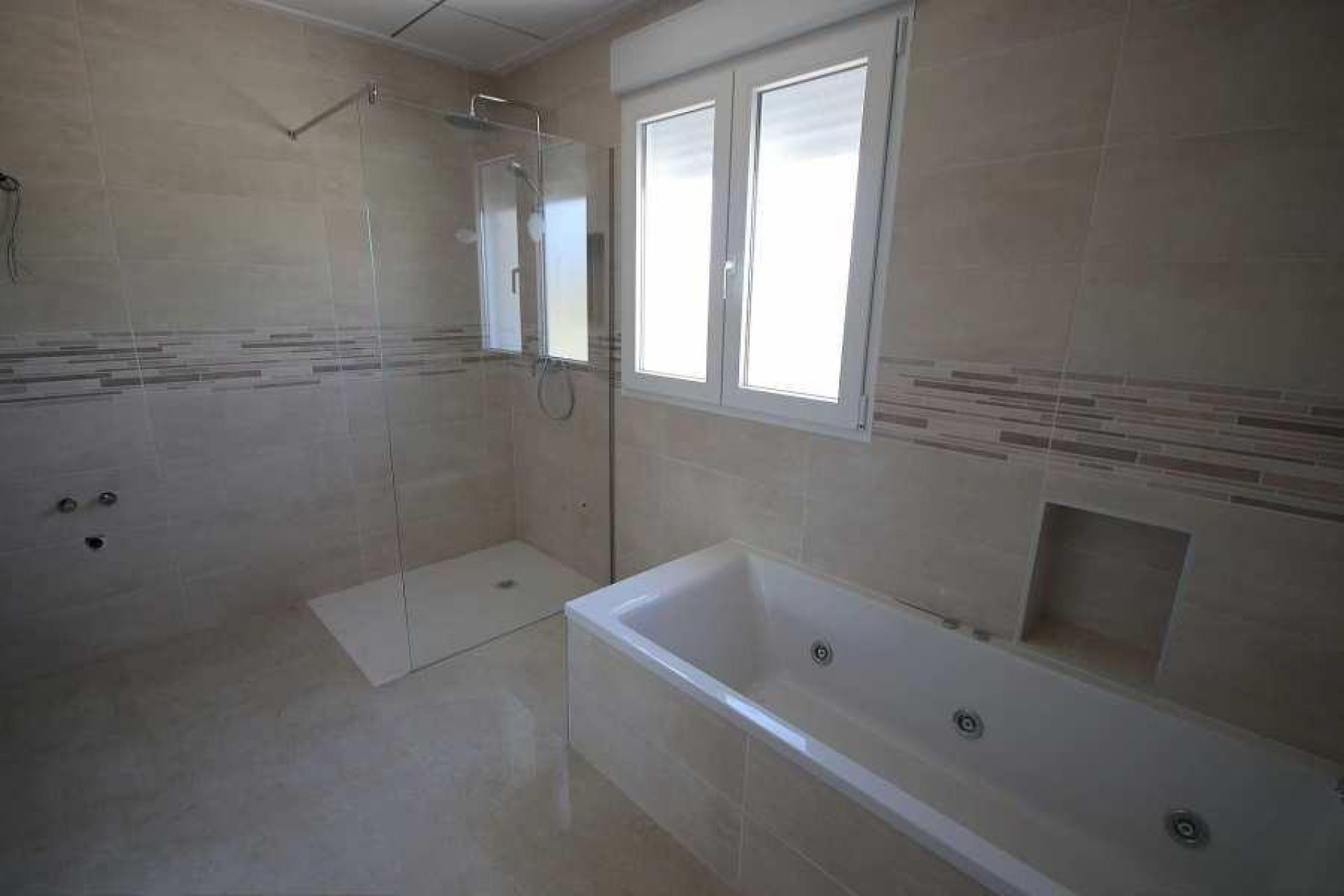 Obra nueva - Villa -
Pinoso - Camino Del Prado