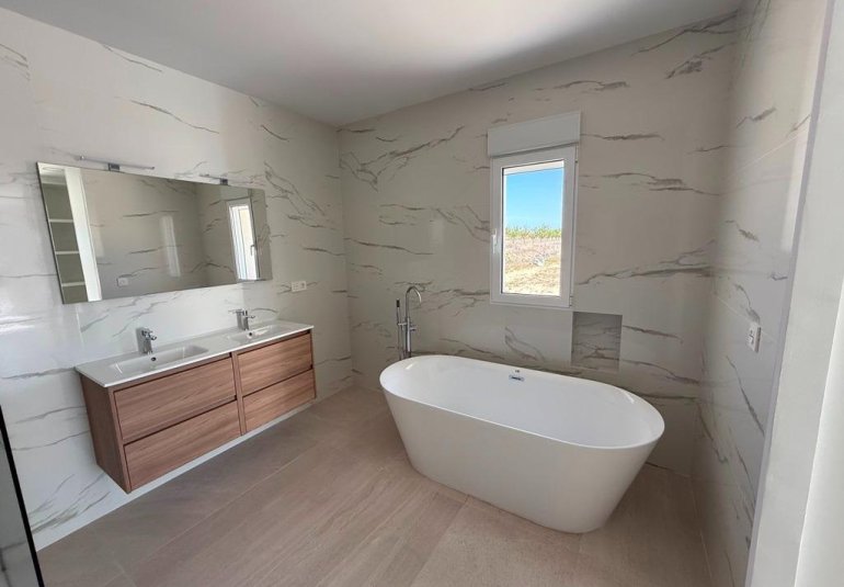 Obra nueva - Villa -
Pinoso - Camino Del Prado