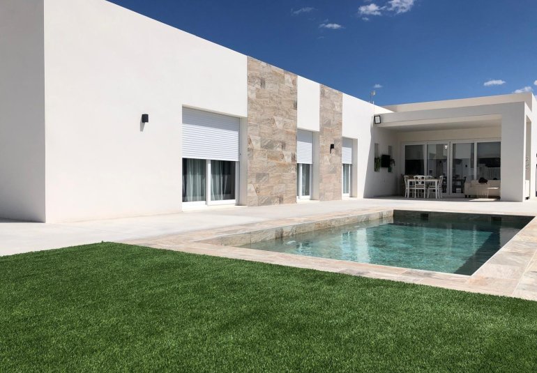 Obra nueva - Villa -
Pinoso - Casas Pastor