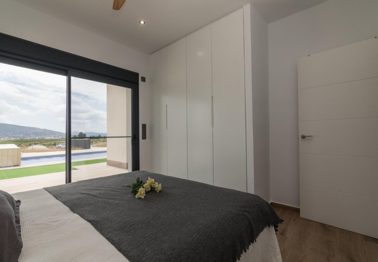 Obra nueva - Villa -
Pinoso - Lel