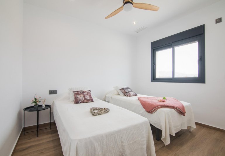 Obra nueva - Villa -
Pinoso - Lel