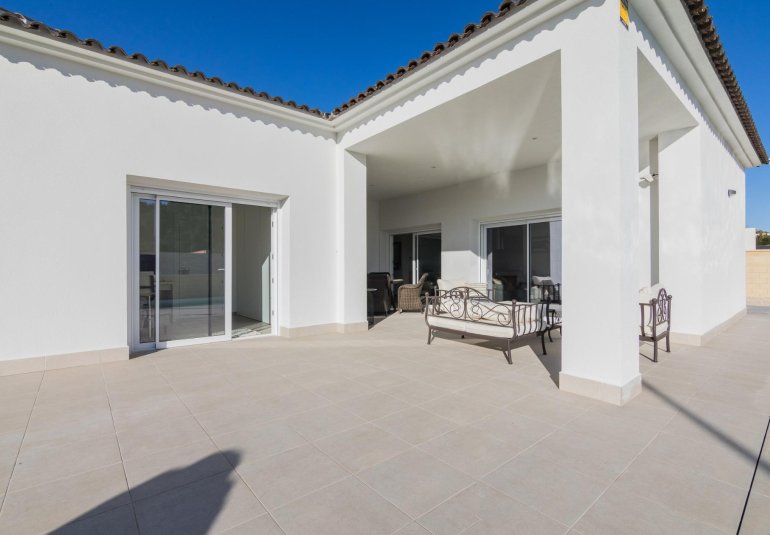 Obra nueva - Villa -
Pinoso - Lel