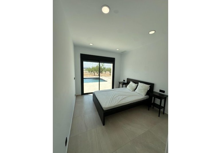 Obra nueva - Villa -
Pinoso - Lel