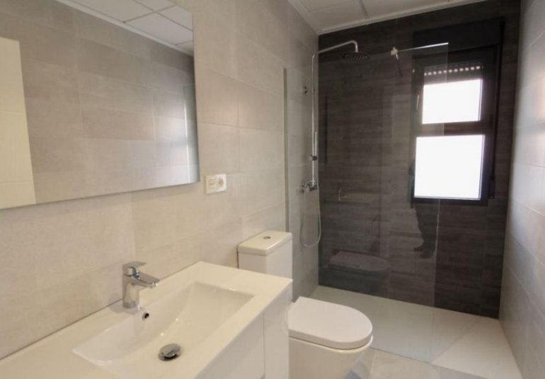 Obra nueva - Villa -
Pinoso - Lel