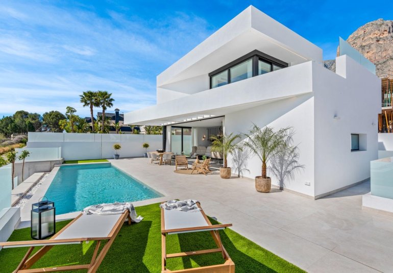 Obra nueva - Villa -
Polop - Urbanizaciones